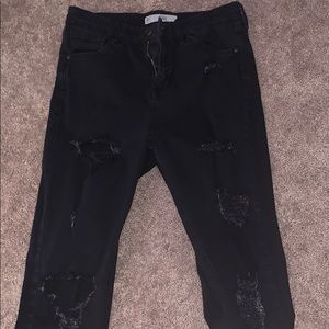 Black ripped skinny jeans
